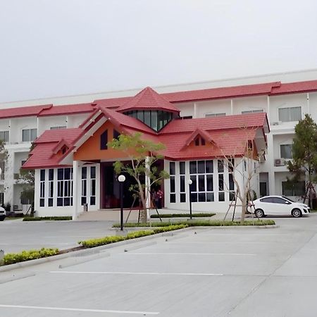 斯拉约科大酒店 来兴府 外观 照片